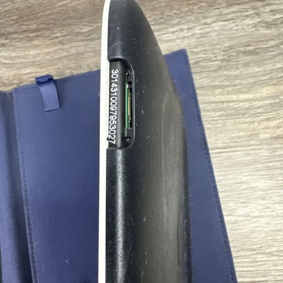 Barnes & Noble Nook Reader W/ Simple Touch BNRV300 Wi-Fi 6in Black W/ White Trim - Picture 4 of 6